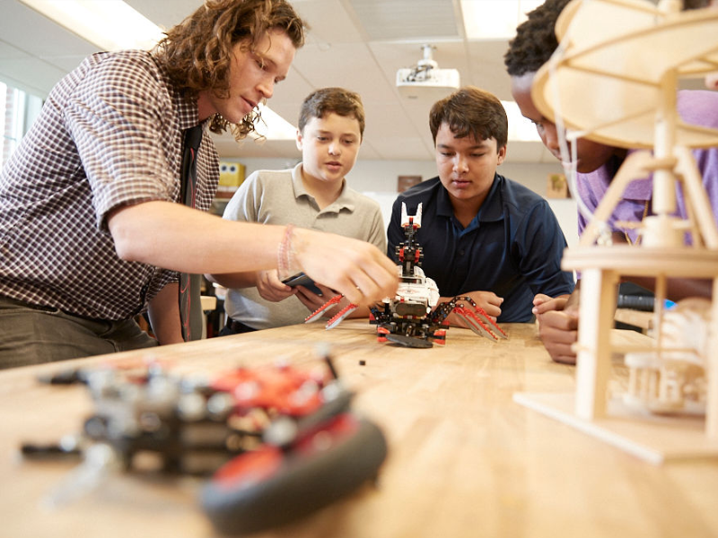 Makerspaces for innovation at Columbus Academy