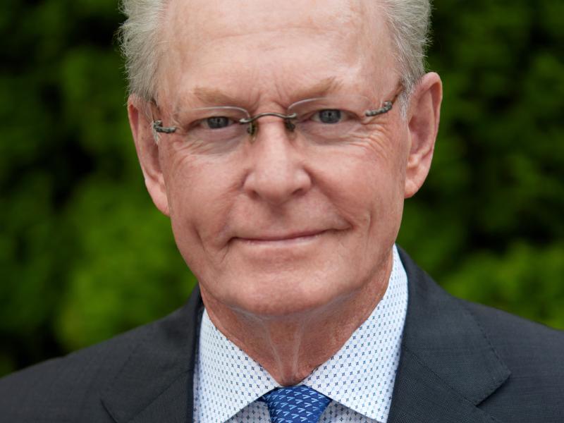 Dr. Larry Turton '72